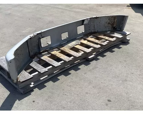 FREIGHTLINER FL70 Bumper Assembly, Front