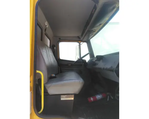 FREIGHTLINER FL70 CAB
