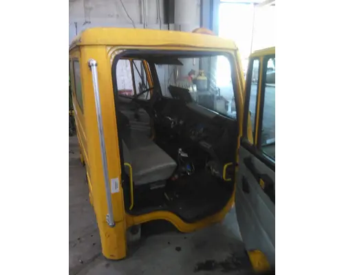 FREIGHTLINER FL70 CAB