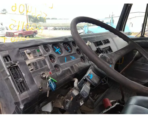 FREIGHTLINER FL70 CAB