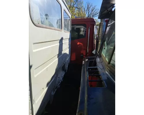 FREIGHTLINER FL70 Cab Mount