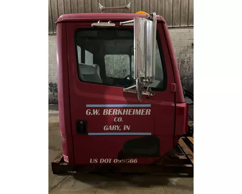 FREIGHTLINER FL70 Cab