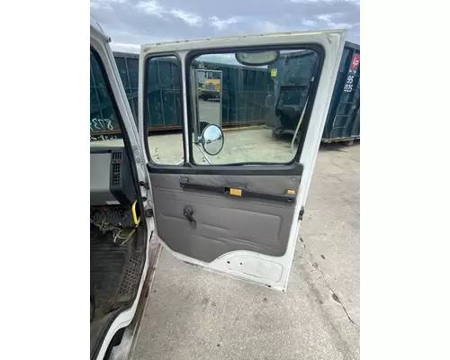 FREIGHTLINER FL70 Cab
