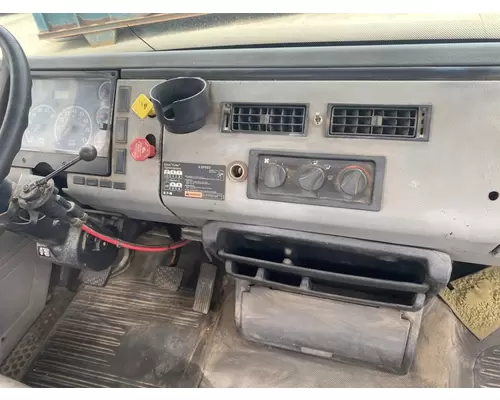 FREIGHTLINER FL70 Cab