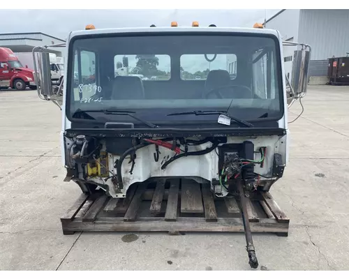 FREIGHTLINER FL70 Cab