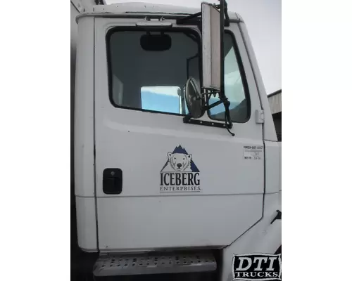 FREIGHTLINER FL70 Cab