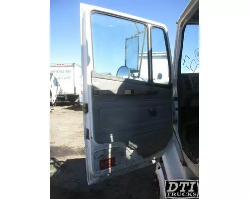 FREIGHTLINER FL70 Cab