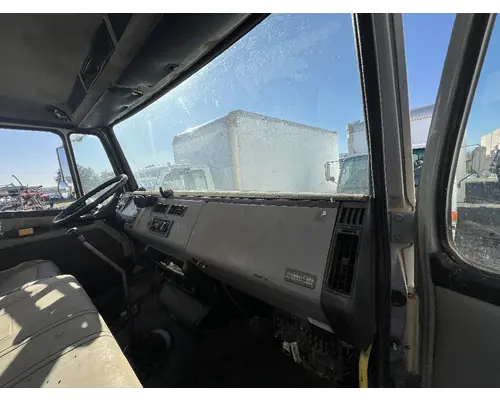 FREIGHTLINER FL70 Cab