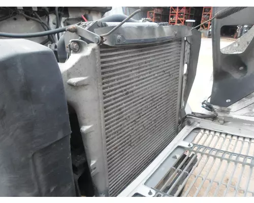 FREIGHTLINER FL70 Charge Air Cooler (ATAAC)