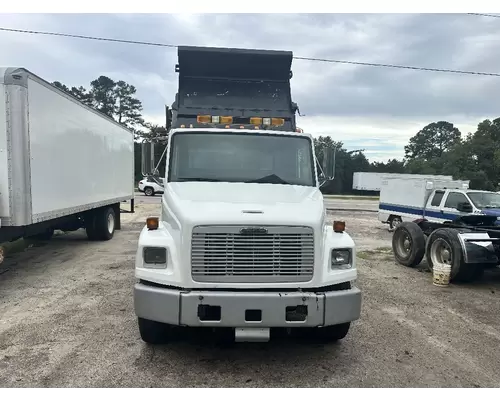 FREIGHTLINER FL70 Complete Vehicle