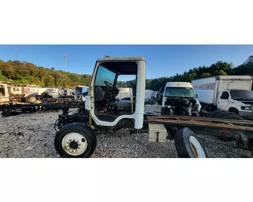 FREIGHTLINER FL70 Complete Vehicle