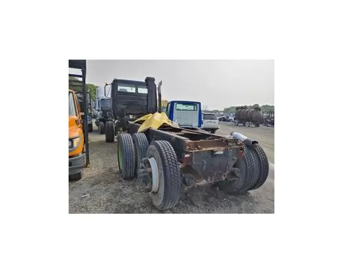 FREIGHTLINER FL70 Complete Vehicle