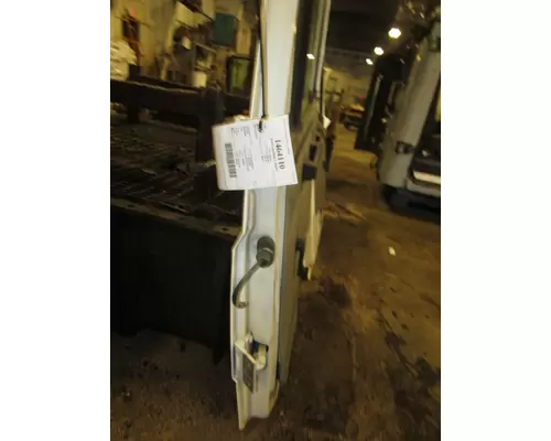 FREIGHTLINER FL70 DOOR ASSEMBLY, FRONT