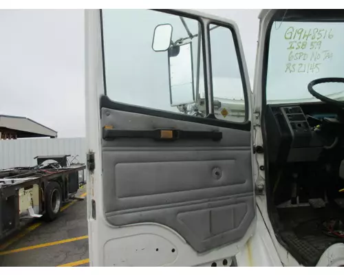 FREIGHTLINER FL70 DOOR ASSEMBLY, FRONT