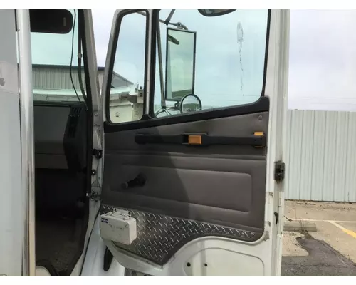 FREIGHTLINER FL70 DOOR ASSEMBLY, FRONT