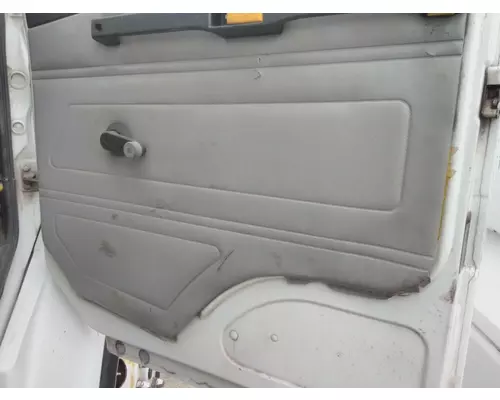 FREIGHTLINER FL70 DOOR ASSEMBLY, FRONT