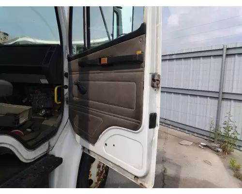 FREIGHTLINER FL70 DOOR ASSEMBLY, FRONT