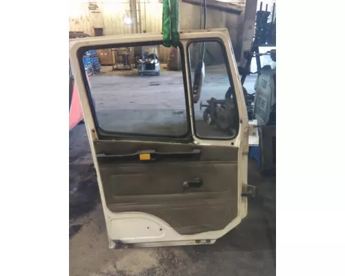 FREIGHTLINER FL70 DOOR ASSEMBLY, FRONT