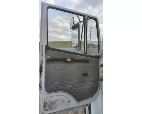 FREIGHTLINER FL70 DOOR ASSEMBLY, FRONT