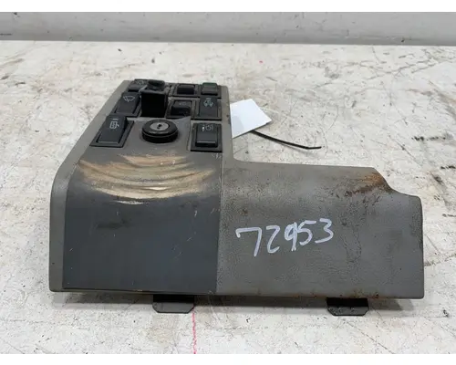 FREIGHTLINER FL70 Dash  Console Switch