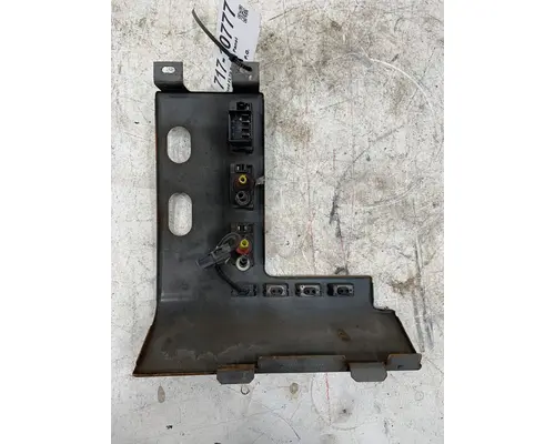 FREIGHTLINER FL70 Dash  Console Switch