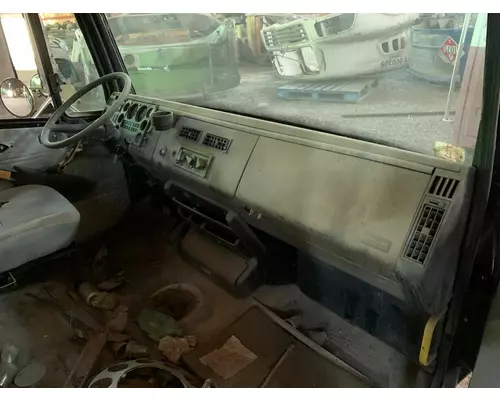 FREIGHTLINER FL70 Dash Assembly