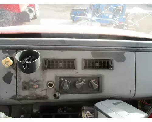 FREIGHTLINER FL70 Dash Assembly