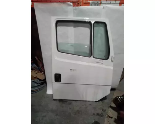 FREIGHTLINER FL70 Door Assembly, Front