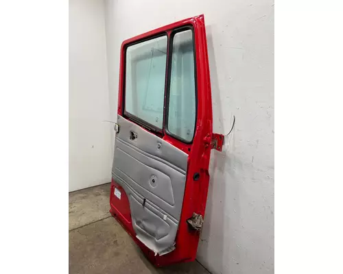 FREIGHTLINER FL70 Door Assembly, Front