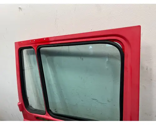 FREIGHTLINER FL70 Door Assembly, Front