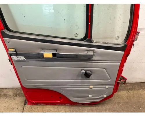 FREIGHTLINER FL70 Door Assembly, Front