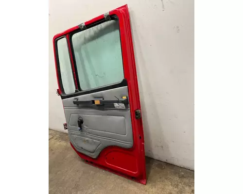 FREIGHTLINER FL70 Door Assembly, Front