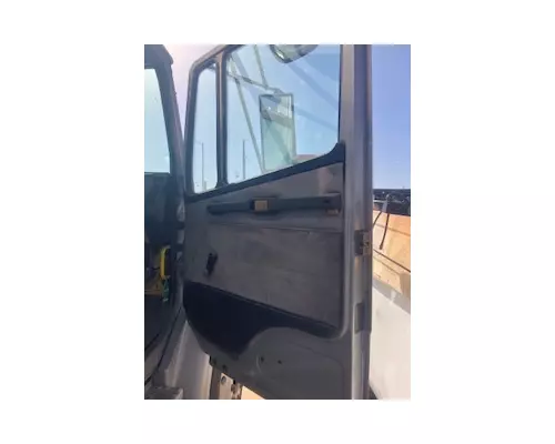 FREIGHTLINER FL70 Door Assembly, Front