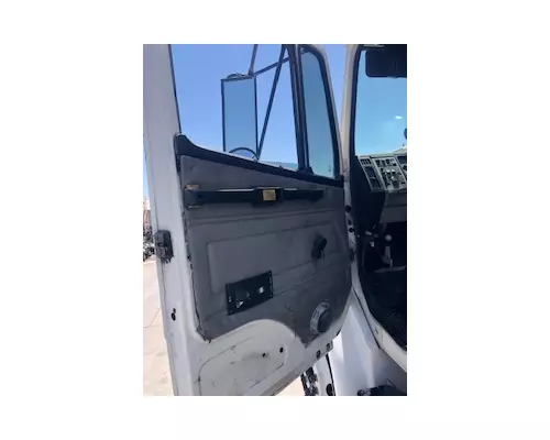 FREIGHTLINER FL70 Door Assembly, Front