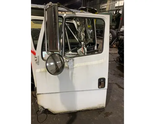FREIGHTLINER FL70 Door Assembly, Front