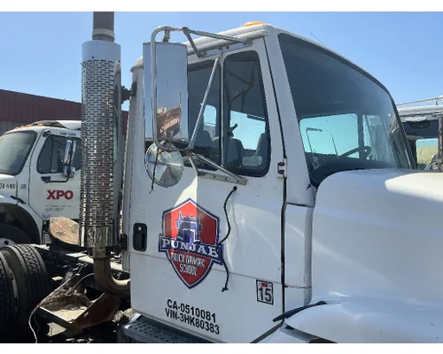 FREIGHTLINER FL70 Door Assembly, Front