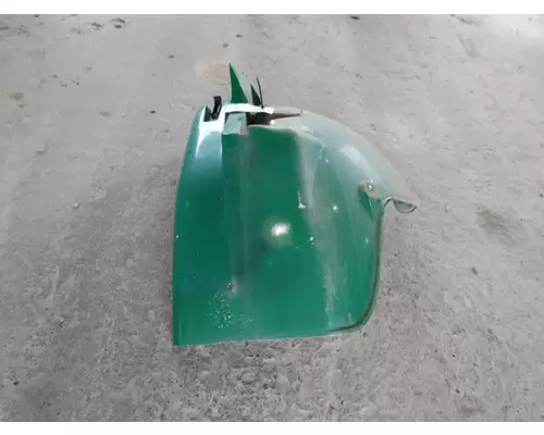FREIGHTLINER FL70 FENDER ASSEMBLY, FRONT