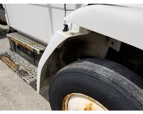 FREIGHTLINER FL70 FENDER EXTENSION