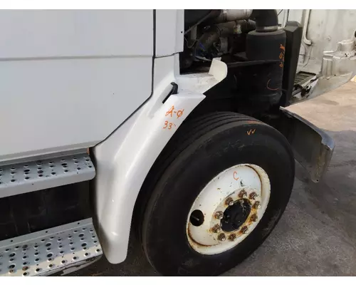 FREIGHTLINER FL70 FENDER EXTENSION