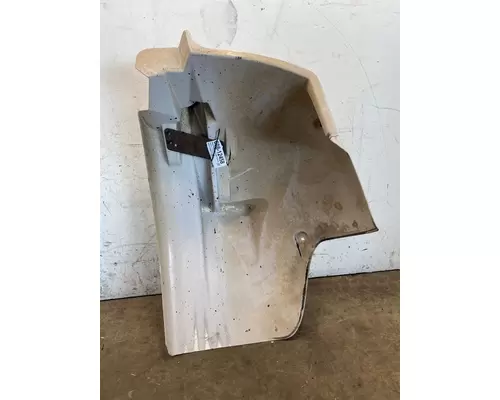 FREIGHTLINER FL70 Fender Extension