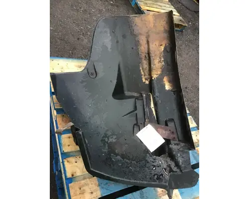 FREIGHTLINER FL70 Fender Extension