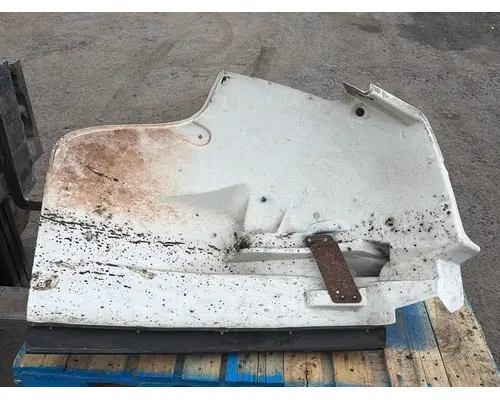 FREIGHTLINER FL70 Fender Extension