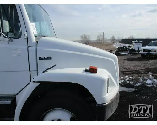 FREIGHTLINER FL70 Fender Extension