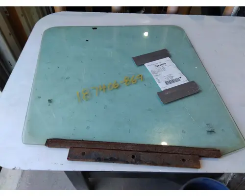 FREIGHTLINER FL70 GLASS, DOOR, FRONT