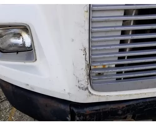 FREIGHTLINER FL70 HOOD