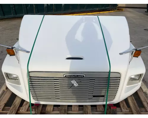 FREIGHTLINER FL70 Hood