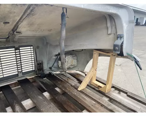 FREIGHTLINER FL70 Hood