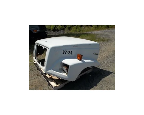 FREIGHTLINER FL70 Hood