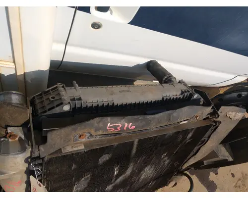 FREIGHTLINER FL70 Intercooler