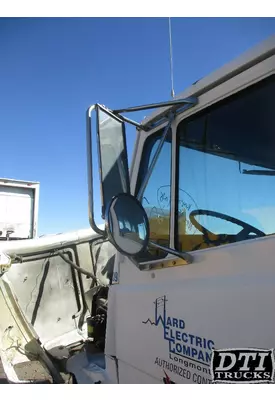 FREIGHTLINER FL70 Mirror (Side View)